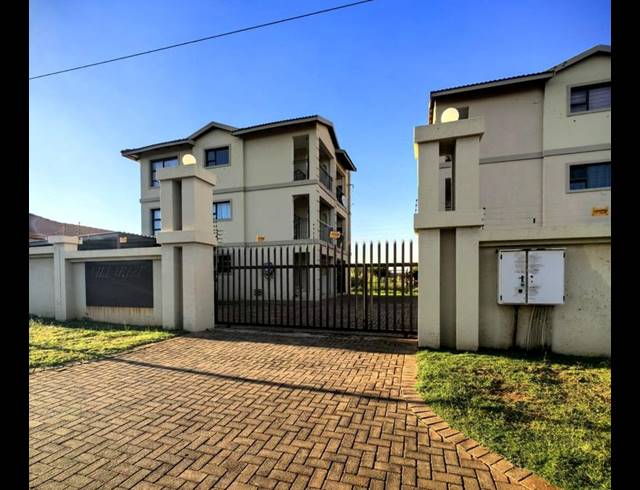 2 BEDROOM APARTMENT FOR SALE IN EIKE PARK